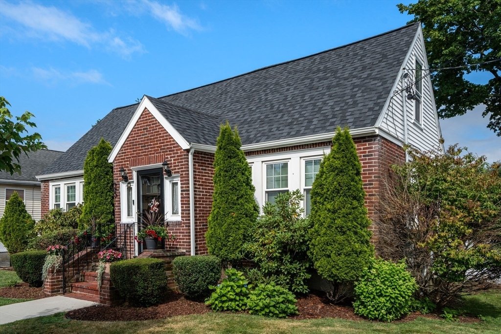 House in Watertown, Massachusetts, United States 2 - 18396694