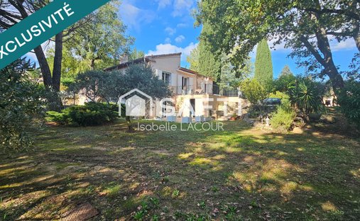 House in Salernes, Provence-Alpes-Côte d'Azur, France 1