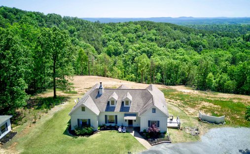 House in Wilsonville, Alabama, United States 1