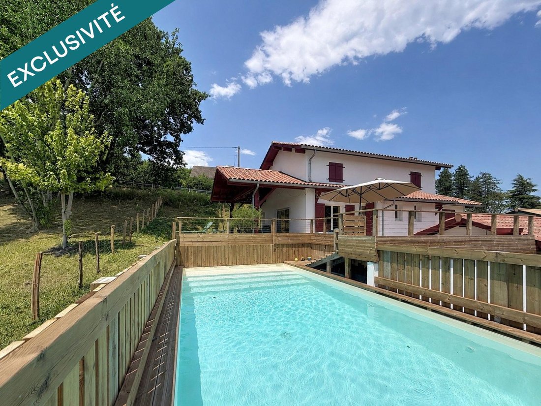 House in La Bastide-Clairence, Nouvelle-Aquitaine, France 1 - 18305448