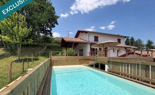 House in La Bastide-Clairence, Nouvelle-Aquitaine, France 1