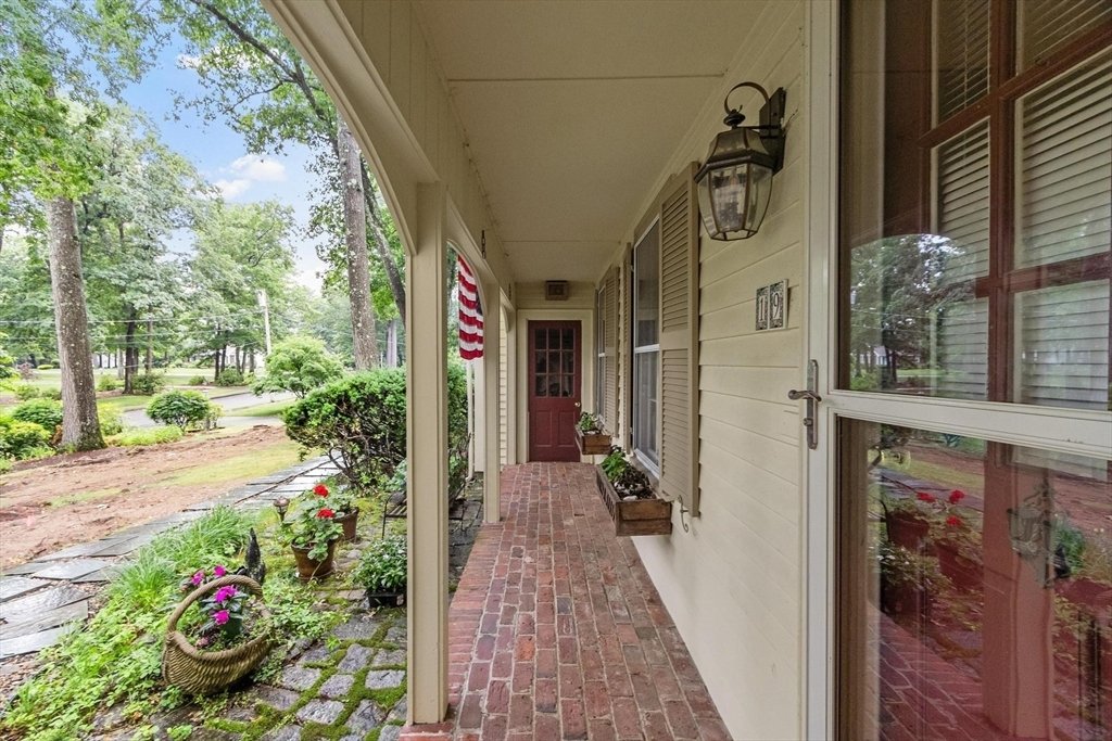 House in Lynnfield, Massachusetts, United States 3 - 18374203