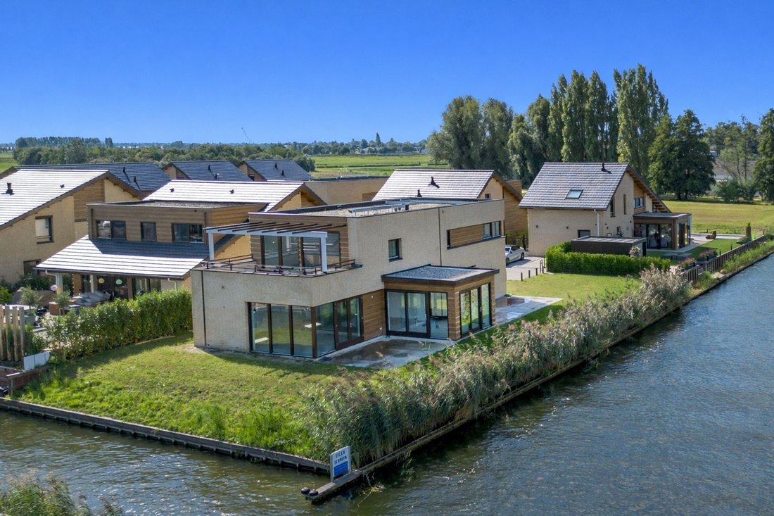 Villa in Leimuiden, South Holland, Netherlands 2 - 17233735