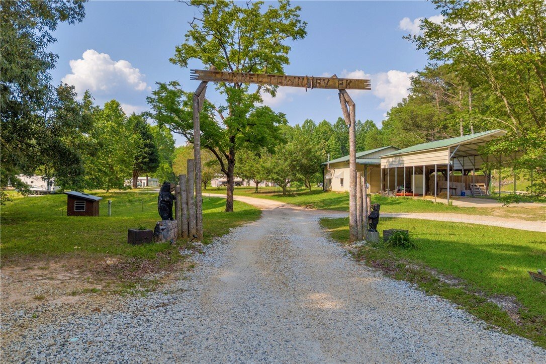 Mountain Rest, South Carolina, United States 2 - 18402135