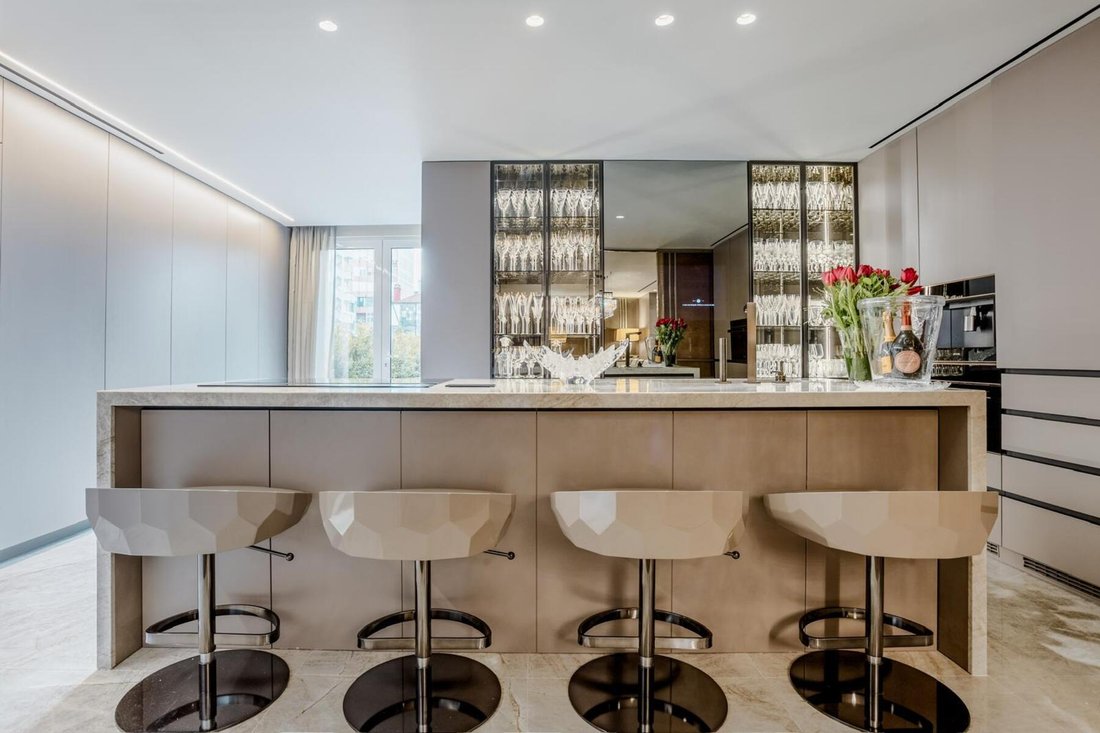 Apartment in Arroios, Lisbon, Portugal 4 - 18402413