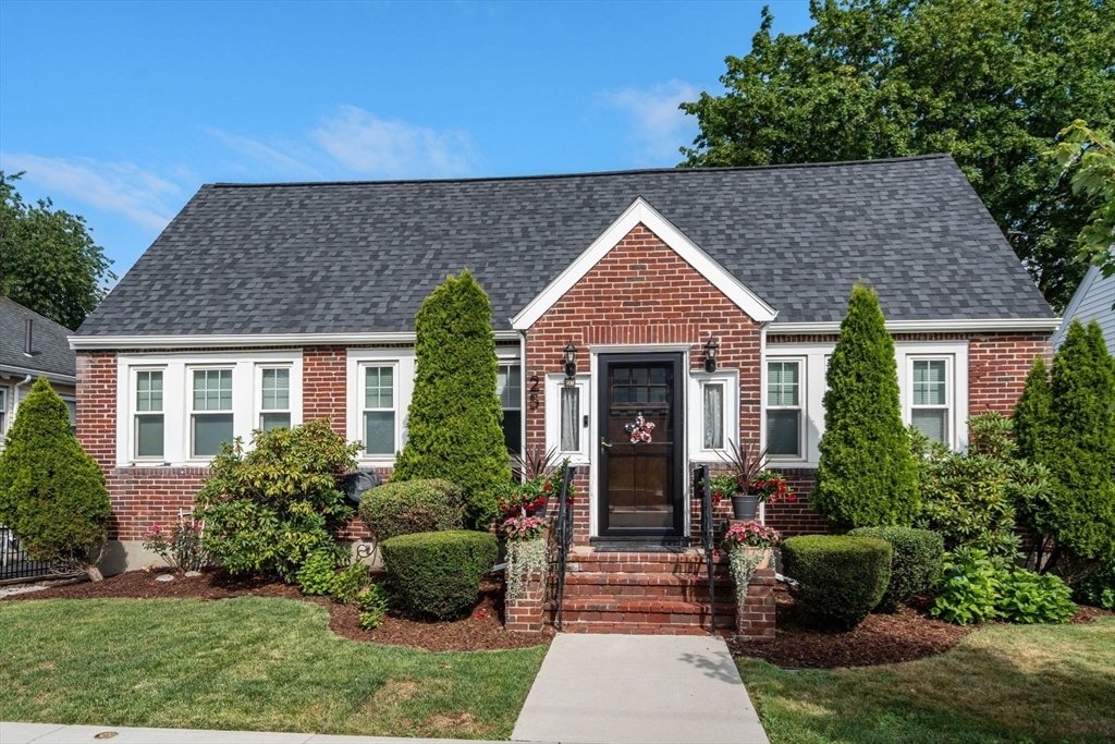 House in Watertown, Massachusetts, United States 4 - 18396694
