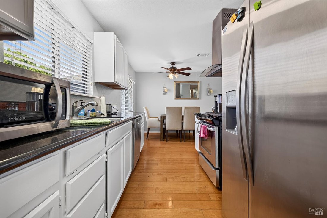 House in Petaluma, California, United States 3 - 18402419