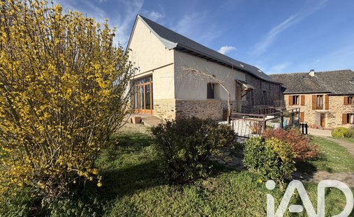 Casa en La Salvetat-Peyralès, Occitania, Francia 1