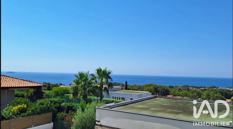 House in Bandol, Provence-Alpes-Côte d'Azur, France 1 - 17658862