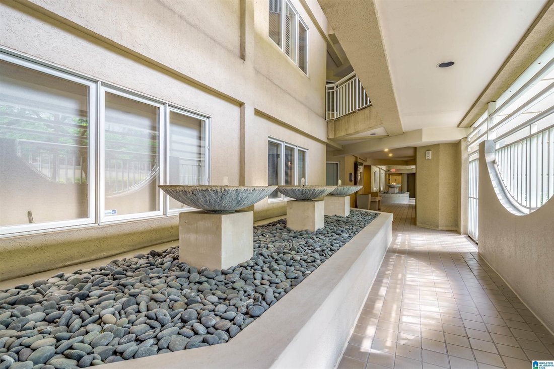 Condo in Birmingham, Alabama, United States 3 - 18401629