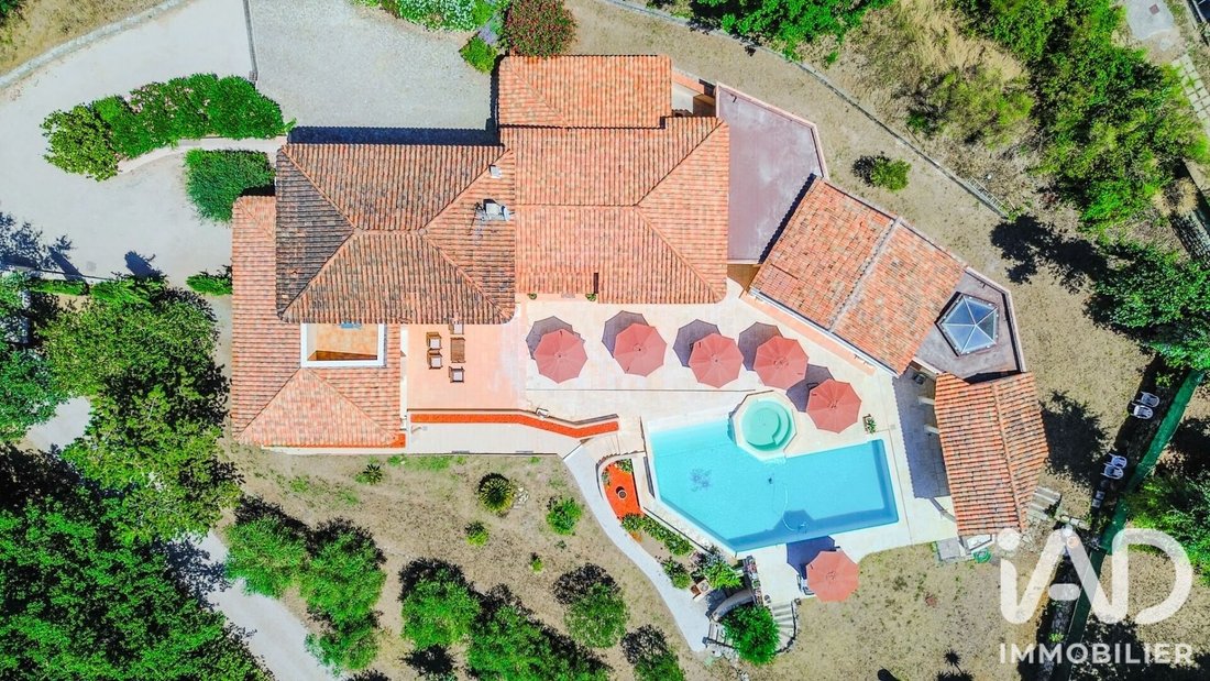 House in Châteauneuf-Grasse, Provence-Alpes-Côte d'Azur, France 1 - 18392878