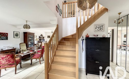 House in Tertres-Cuverons, Bagneux, France 1