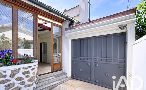 Maison à Plateau-Mont Valérien, Rueil-Malmaison, France 1