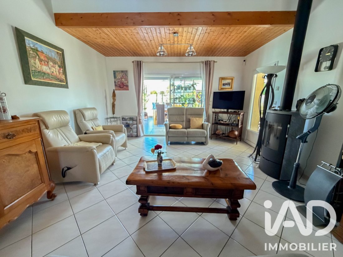 House in Saint-Ouen-d'Aunis, Nouvelle-Aquitaine, France 2 - 18406150