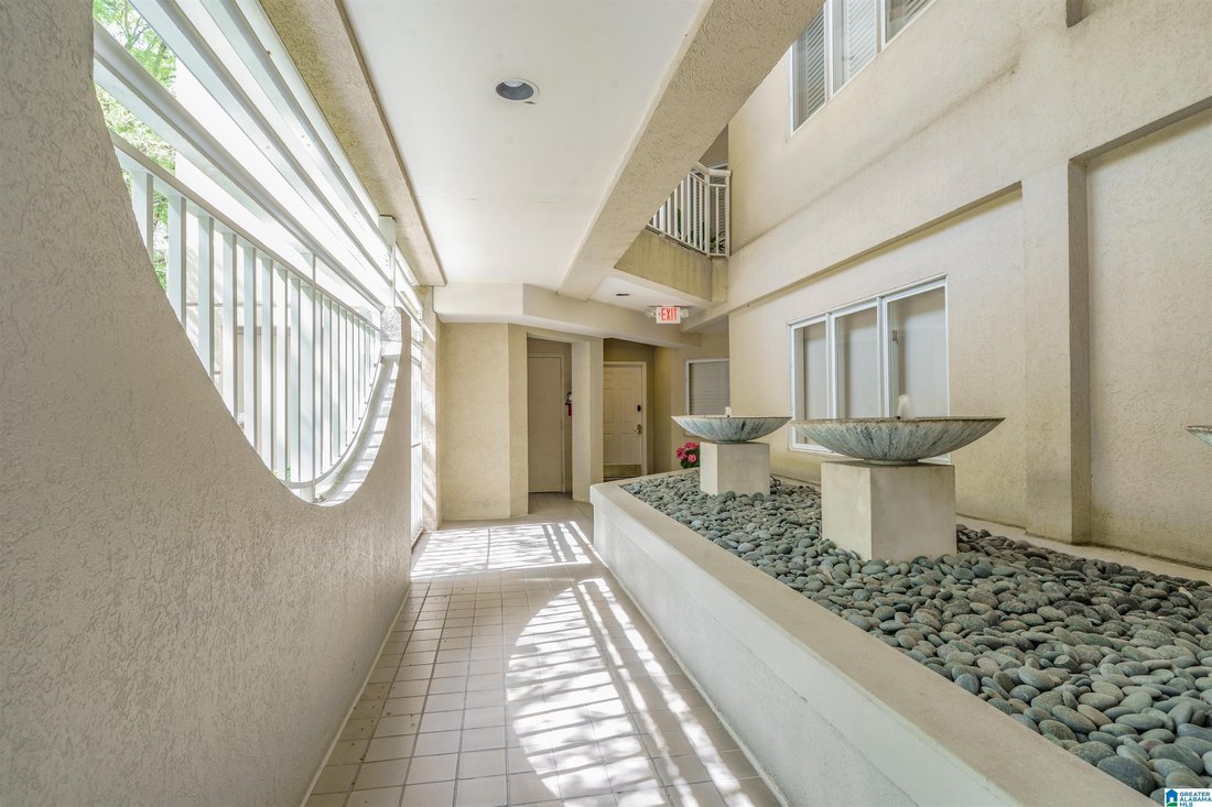 Condo in Birmingham, Alabama, United States 4 - 18401629