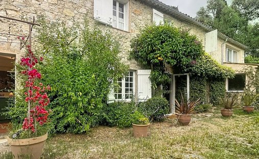 Maison à Grasse, Provence-Alpes-Côte d'Azur, France 1