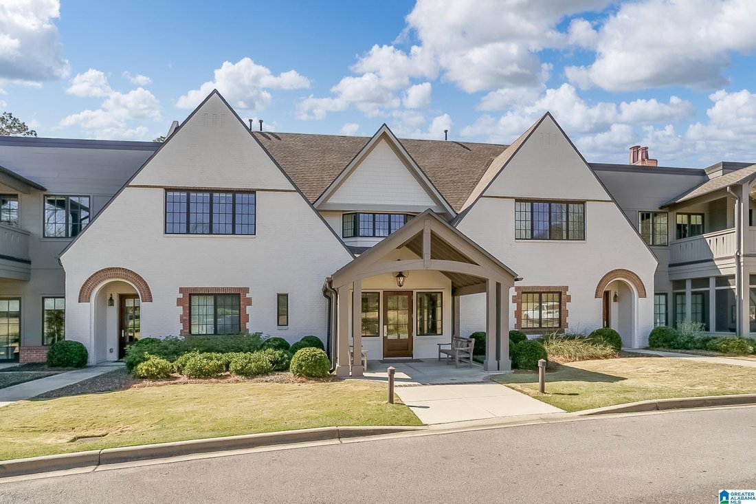 Condo in Mountain Brook, Alabama, United States 1 - 18402218