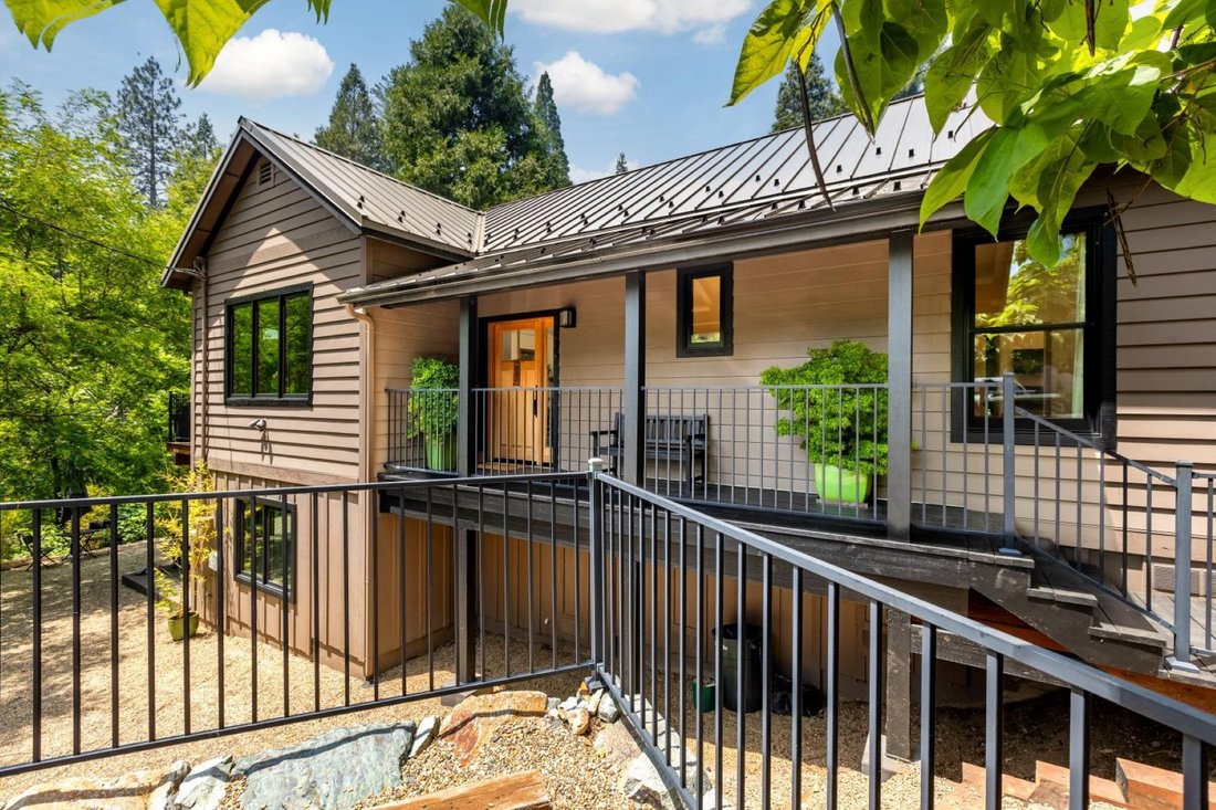 Nevada City, California, United States 1 - 18400512