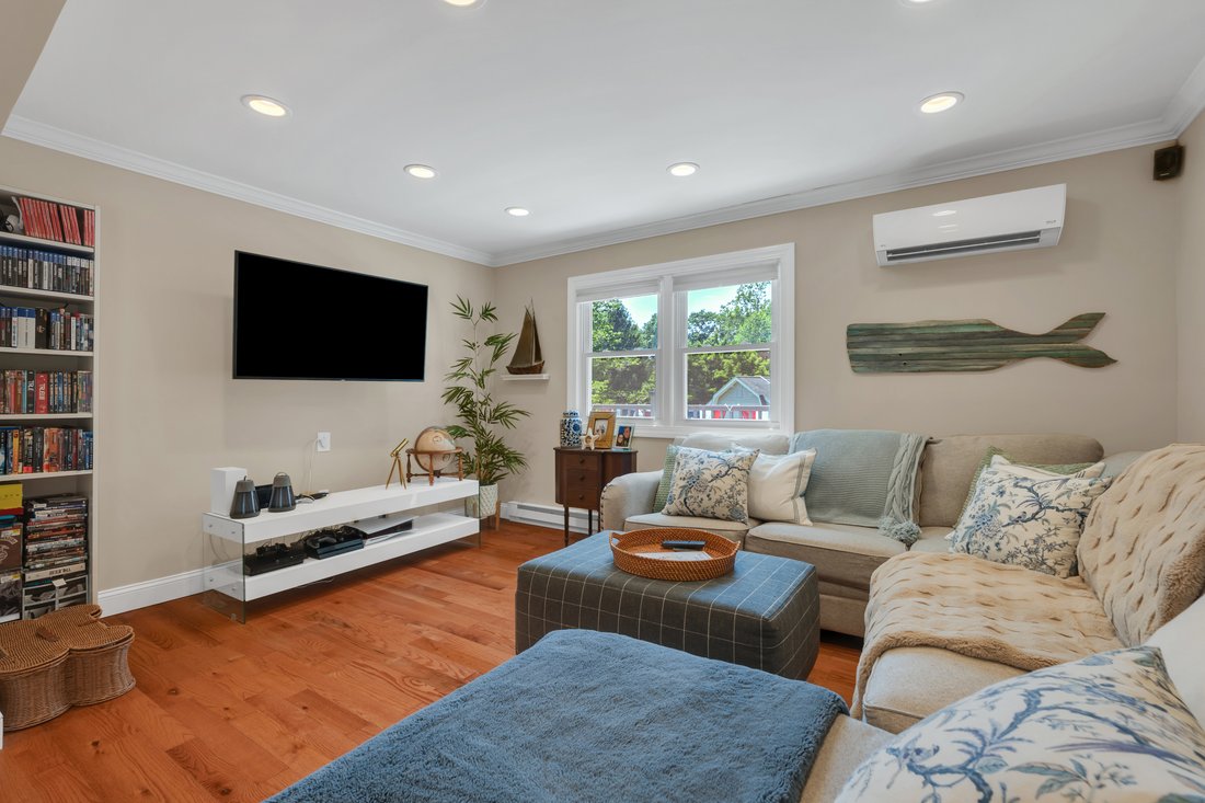 House in East Lyme, Connecticut, United States 4 - 18401591