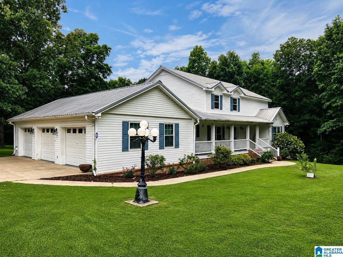 House in Sumiton, Alabama, United States 1 - 18400879