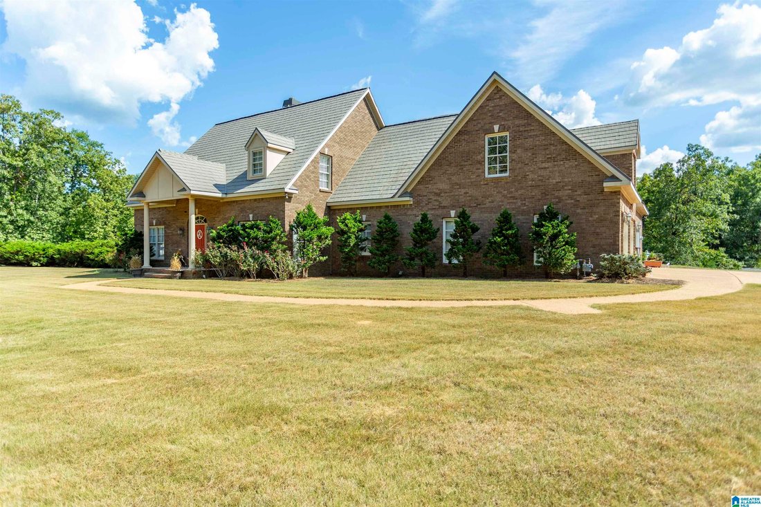 House in Calera, Alabama, United States 3 - 18401100