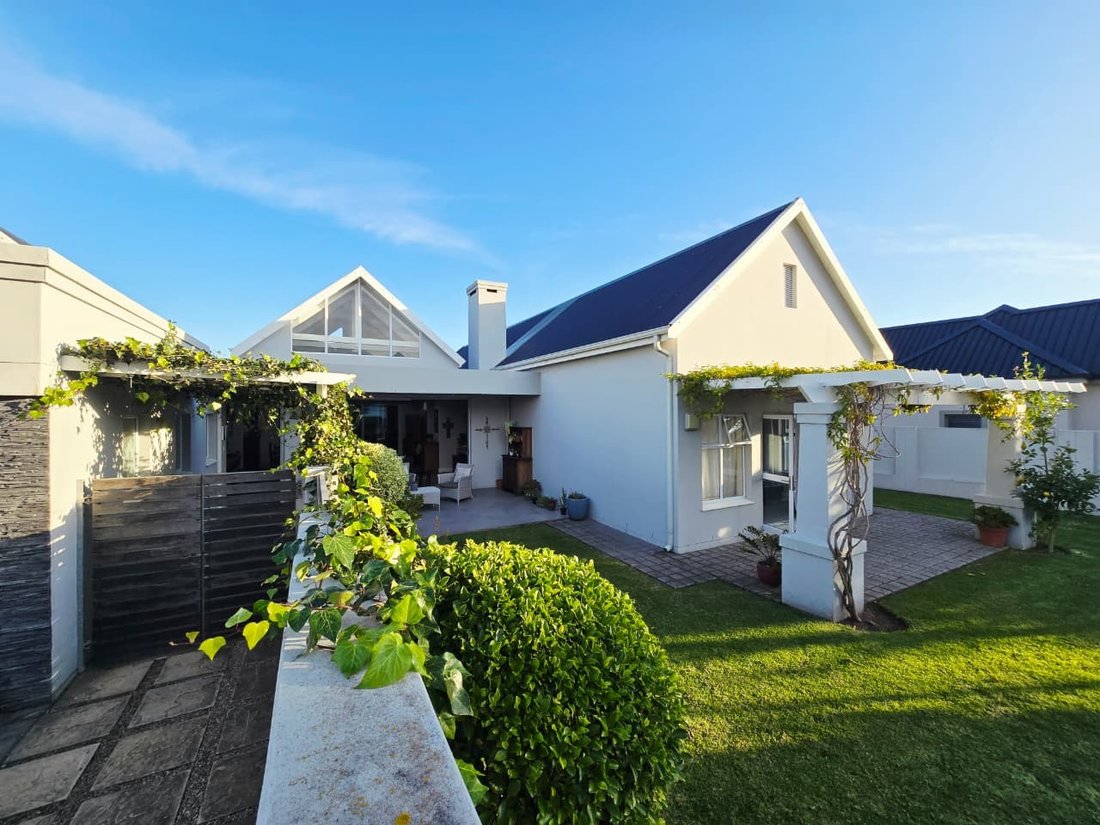 House in Kingswood Golf Estate, Western Cape, South Africa 2 - 18400823