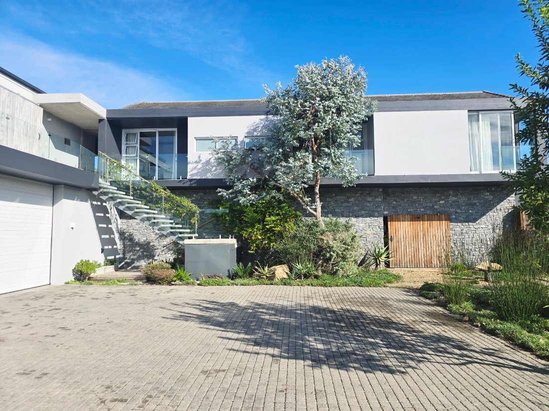 Estate in Oubaai Golf Estate, Western Cape, South Africa 1 - 18400818