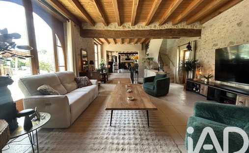 House in Chailles, Centre-Val de Loire, France 1