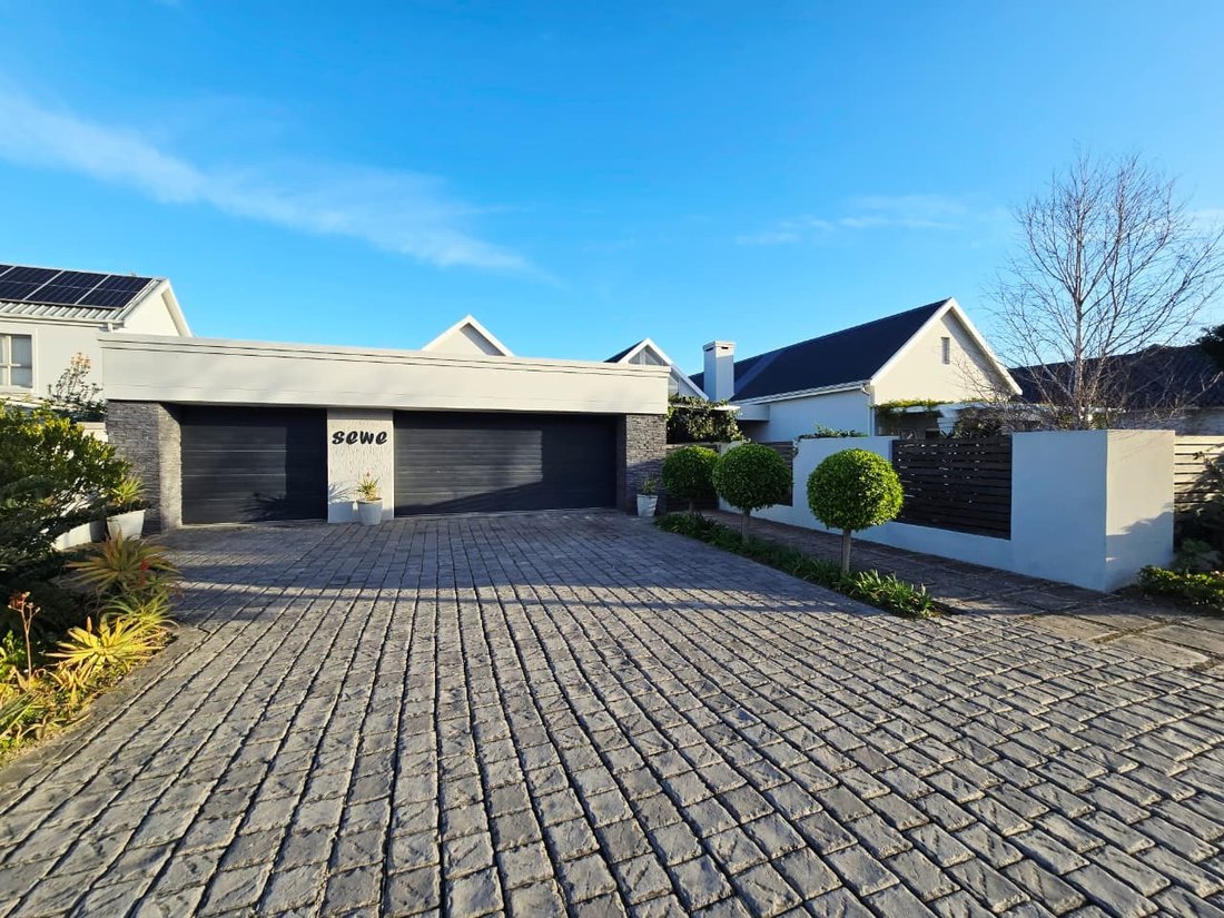 House in Kingswood Golf Estate, Western Cape, South Africa 1 - 18400823