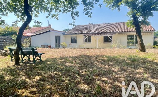 House in Gasquet, Le Haillan, France 1
