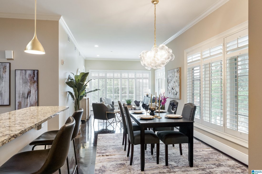 Condo in Homewood, Alabama, United States 4 - 18401385