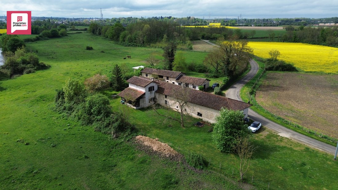 Villa in Centre et Sud Est, Viriat, France 2 - 18400773