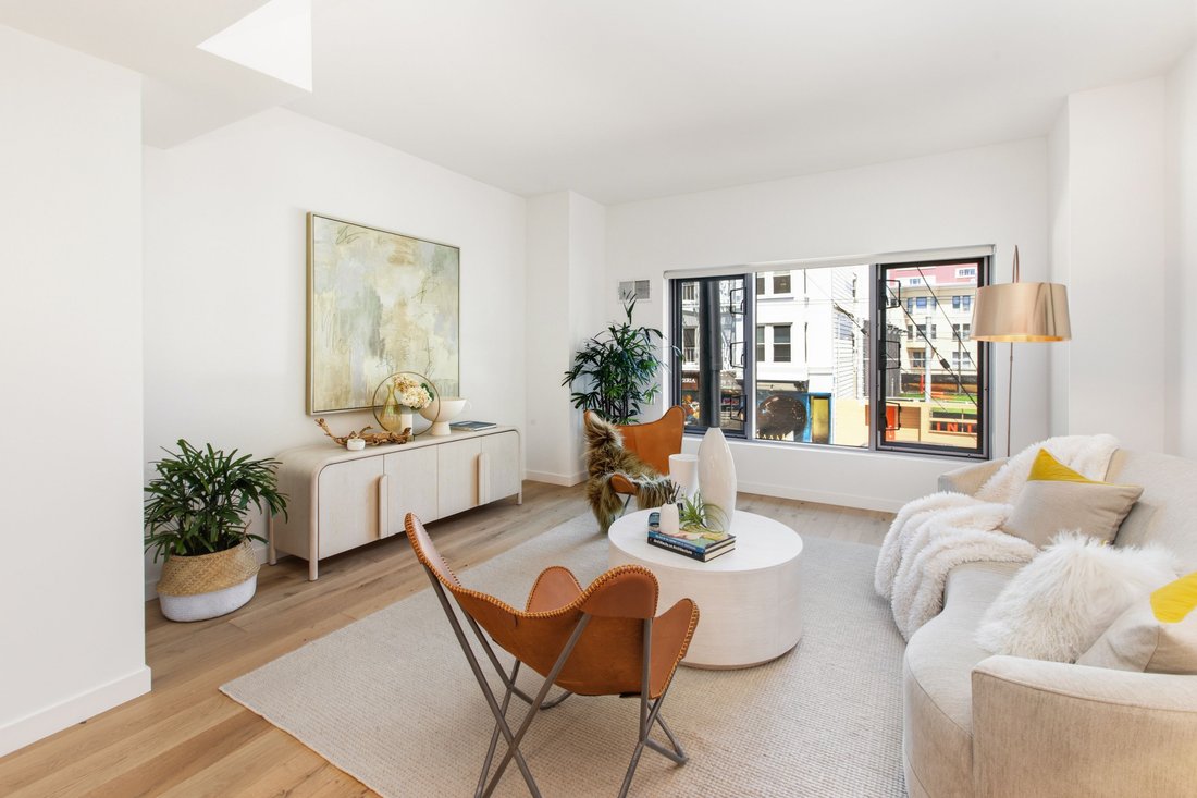 Condo in San Francisco, California, United States 5 - 18402481