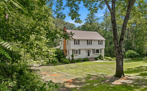 House in Amherst, New Hampshire, United States 1