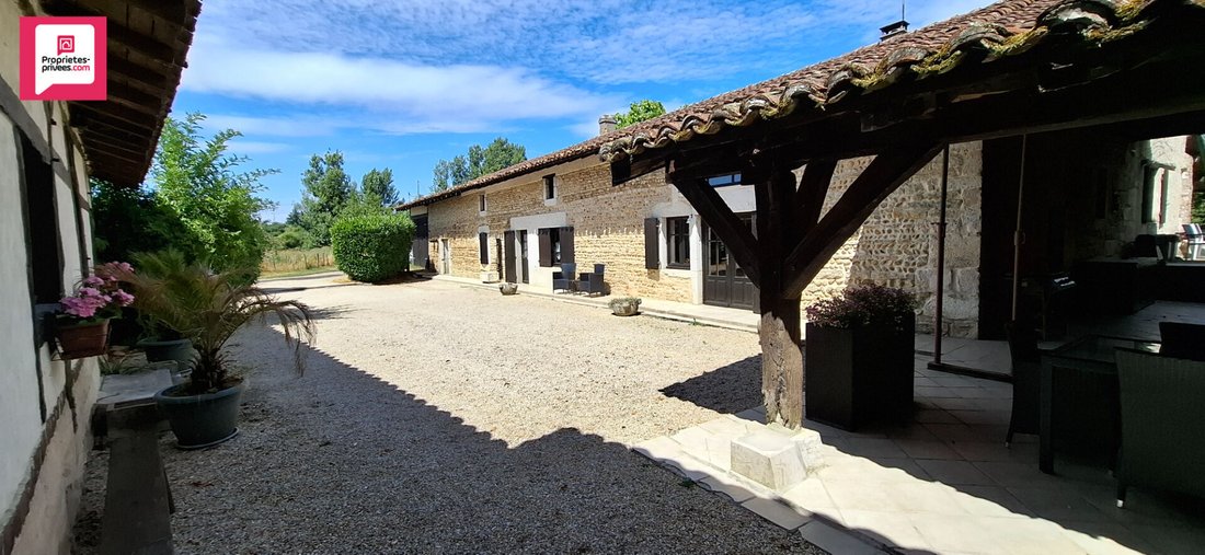 Villa in Centre et Sud Est, Viriat, France 5 - 18400773