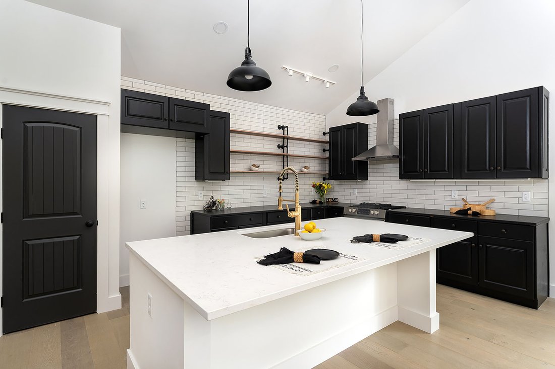House in Laurel Park, North Carolina, United States 5 - 18400794