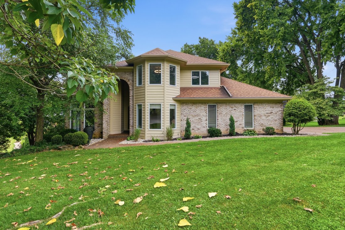House in Watterson Park, Kentucky, United States 2 - 18402352