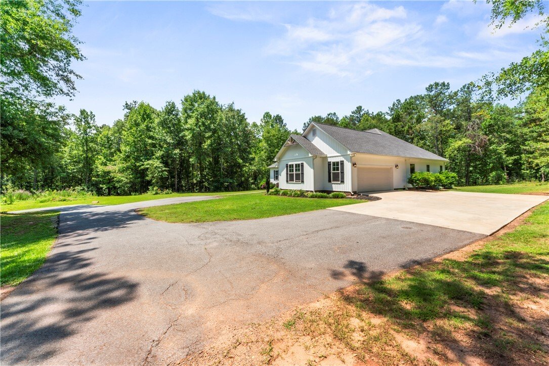 House in Pickens, South Carolina, United States 5 - 18401797