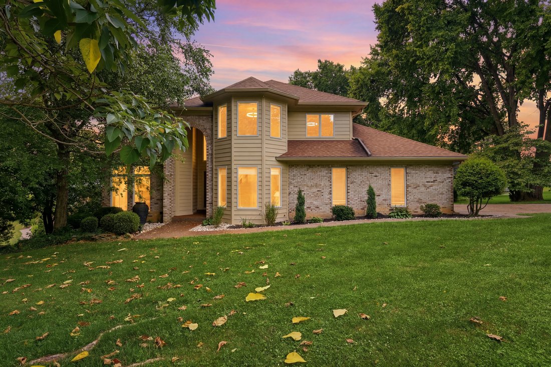 House in Watterson Park, Kentucky, United States 1 - 18402352