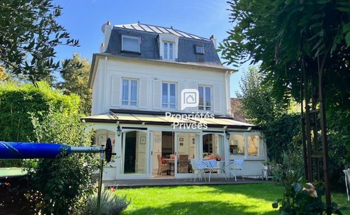 Villa in Montfort-l'Amaury, Ile-de-France, France 1