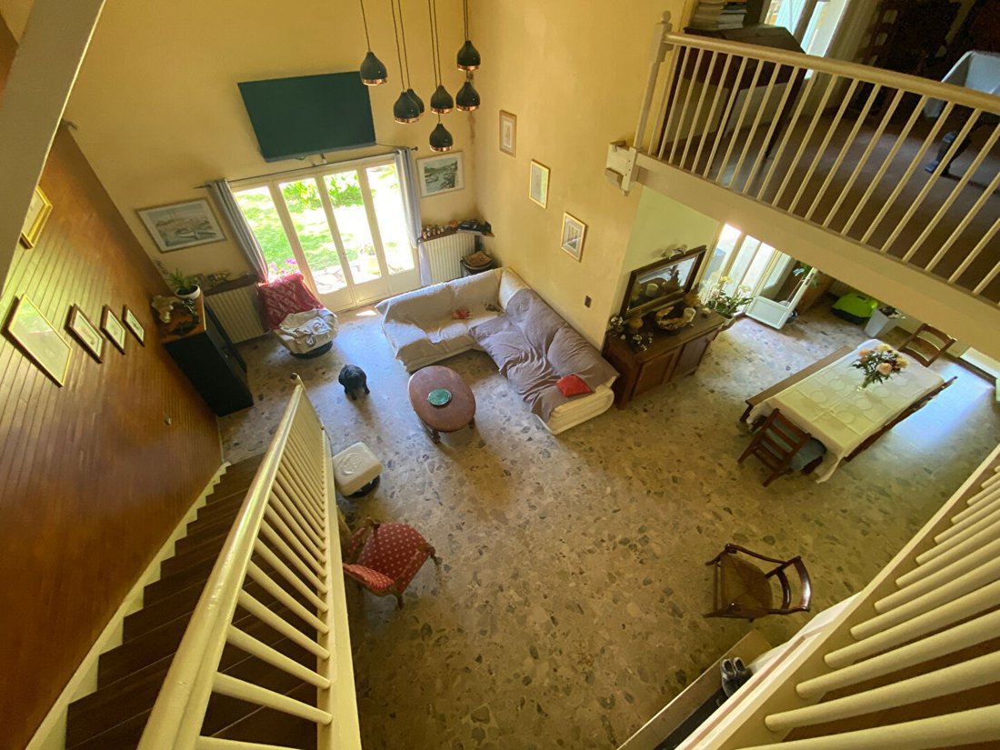 Villa in Blasimon, Nouvelle-Aquitaine, France 3 - 18405979