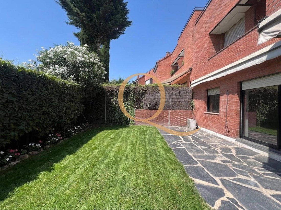 Townhouse in La Moraleja, Alcobendas, Comunidad de Madrid 3 - 18403025