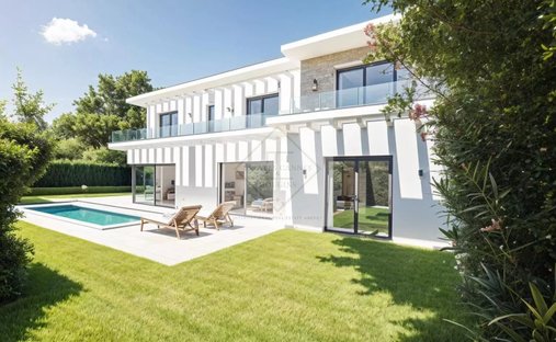 Villa in Mougins, Provence-Alpes-Côte d'Azur, France 1