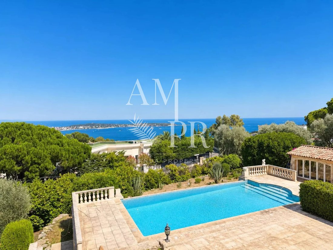 Villa in Cannes, Provence-Alpes-Côte d'Azur, France 2 - 18154990