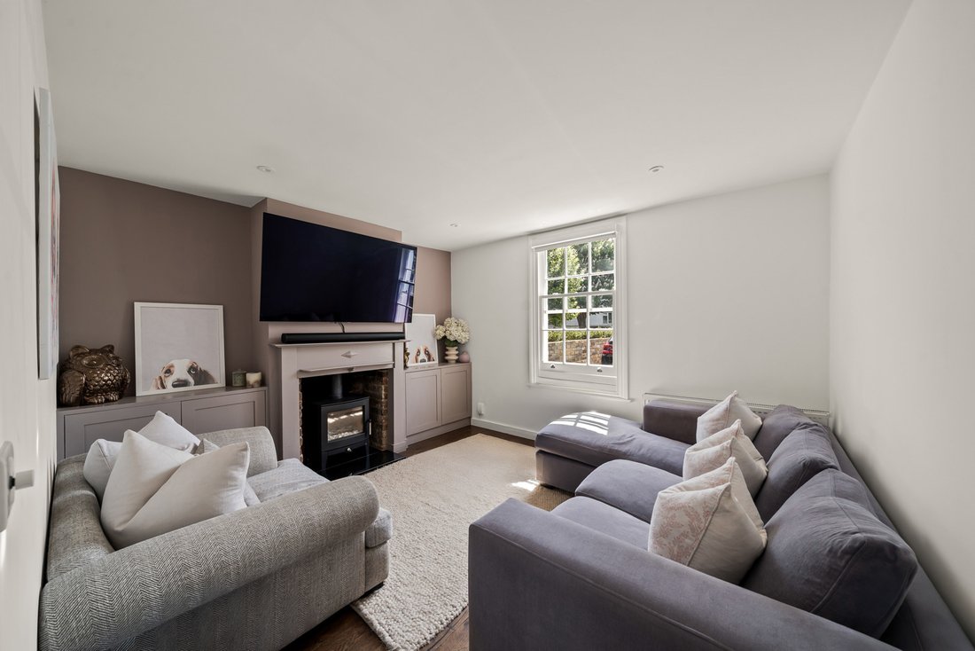 House in Kingston Upon Thames, Royal Borough of Kingston upon Thames, England 3 - 18404621