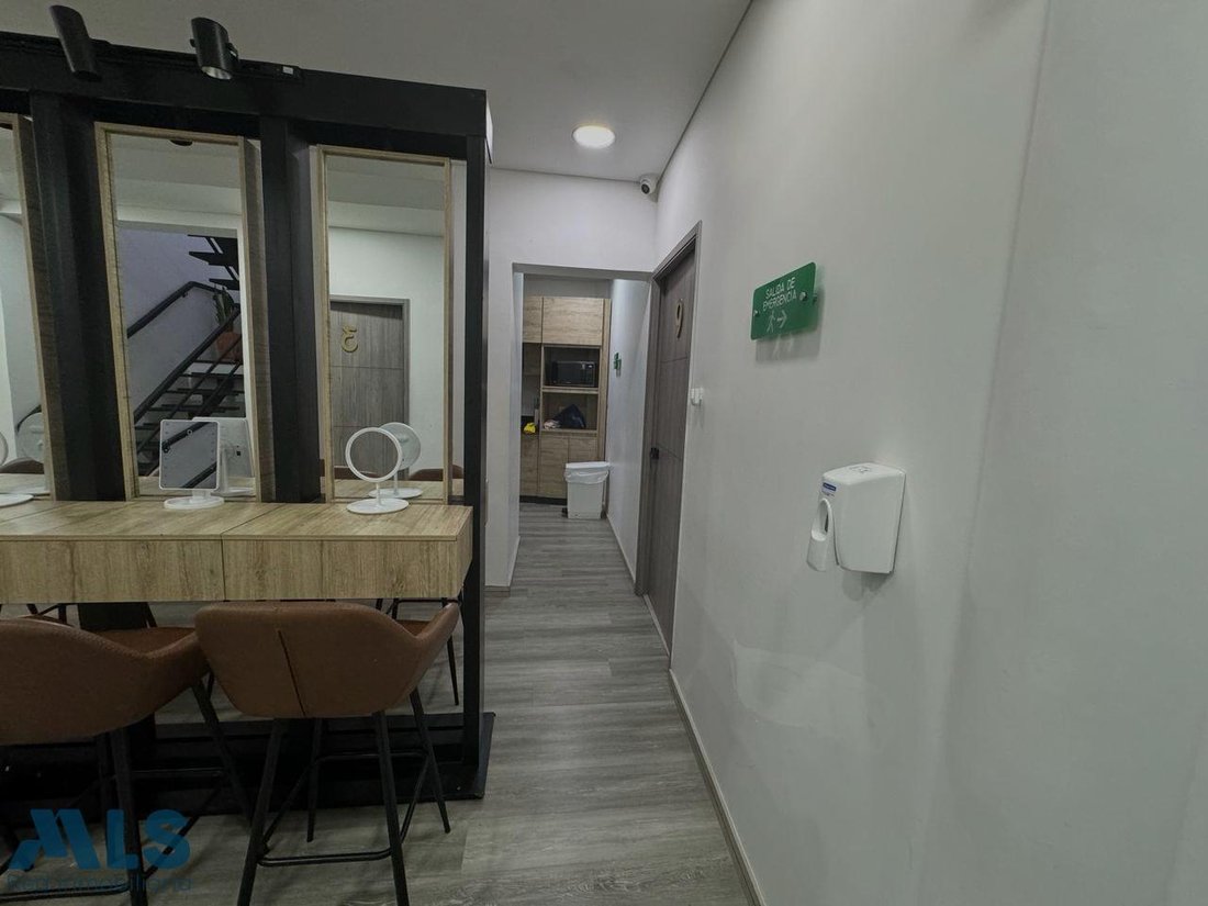 House in Medellín, Antioquia, Colombia 3 - 18403450