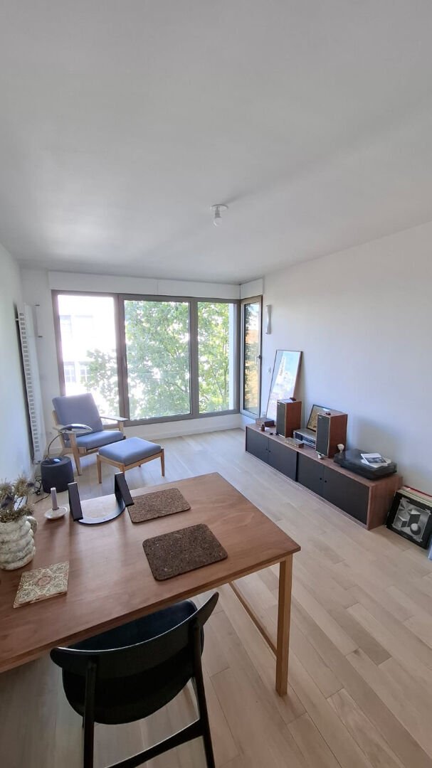 Apartment in Belleville, Paris 20e Arrondissement, Paris 2 - 18405300