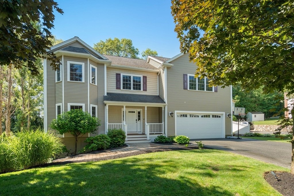House in Stoneham, Massachusetts, United States 1 - 18406630