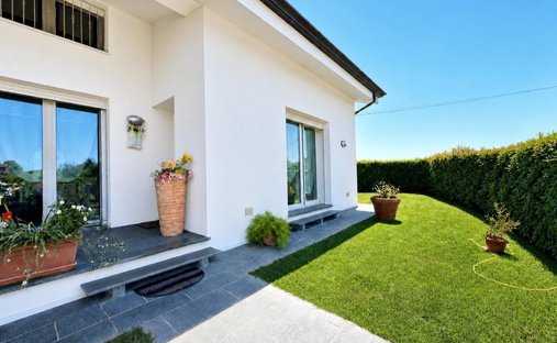 House in Saint Peter - Saint Cassian, Lucca, Italy 1