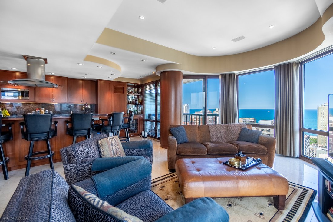 Condo in Chicago, Illinois, United States 2 - 18403427